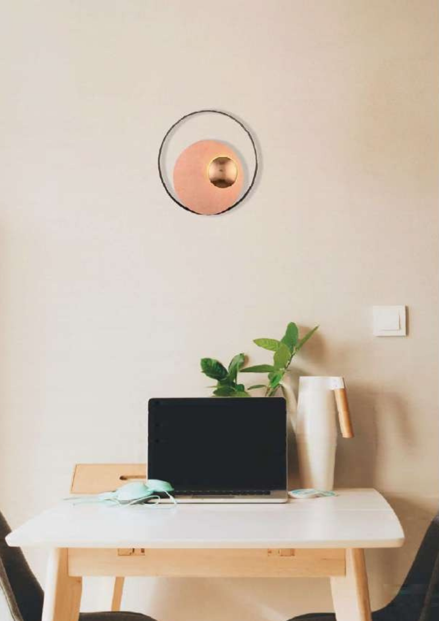 Beyond Lights - Round Wall Light