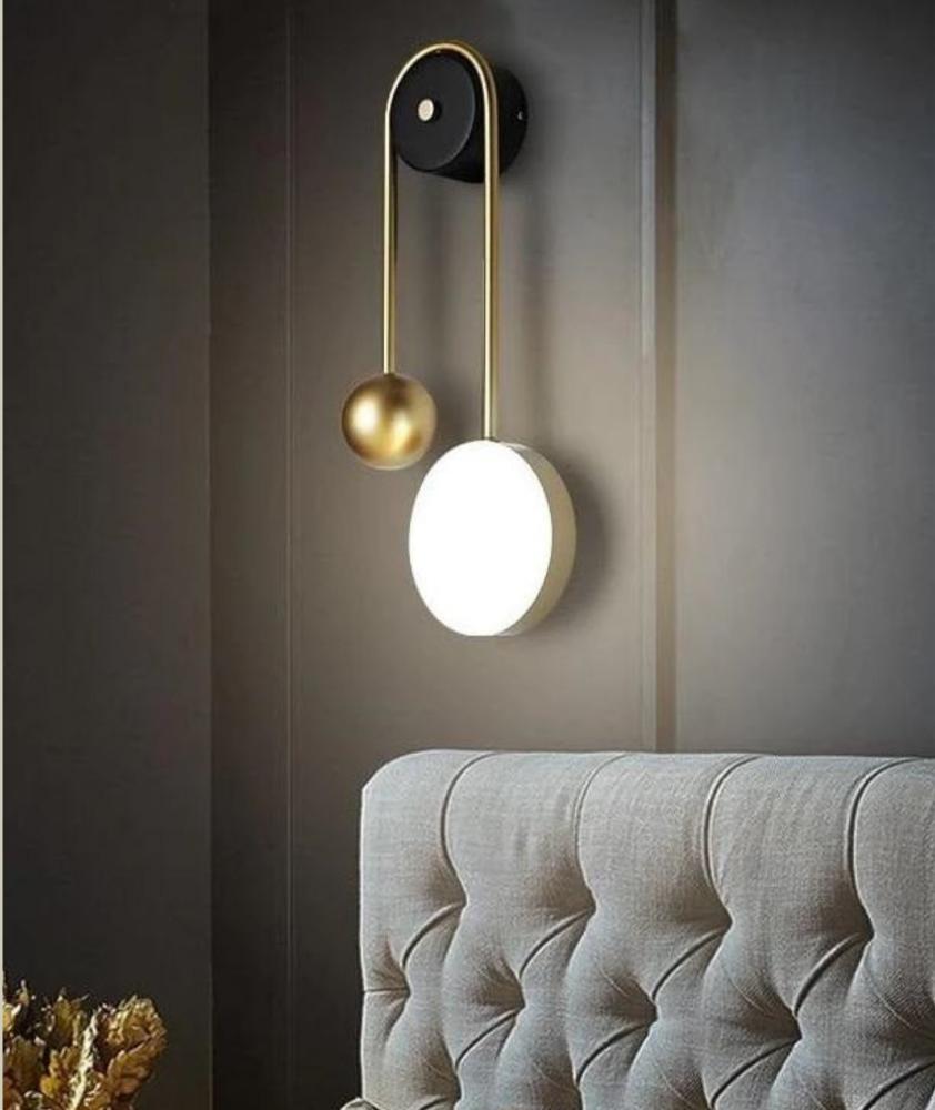 Beyond Lights - Modern Wall Light