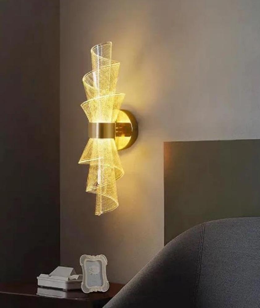 Beyond Lights - Ribbon Wall Light