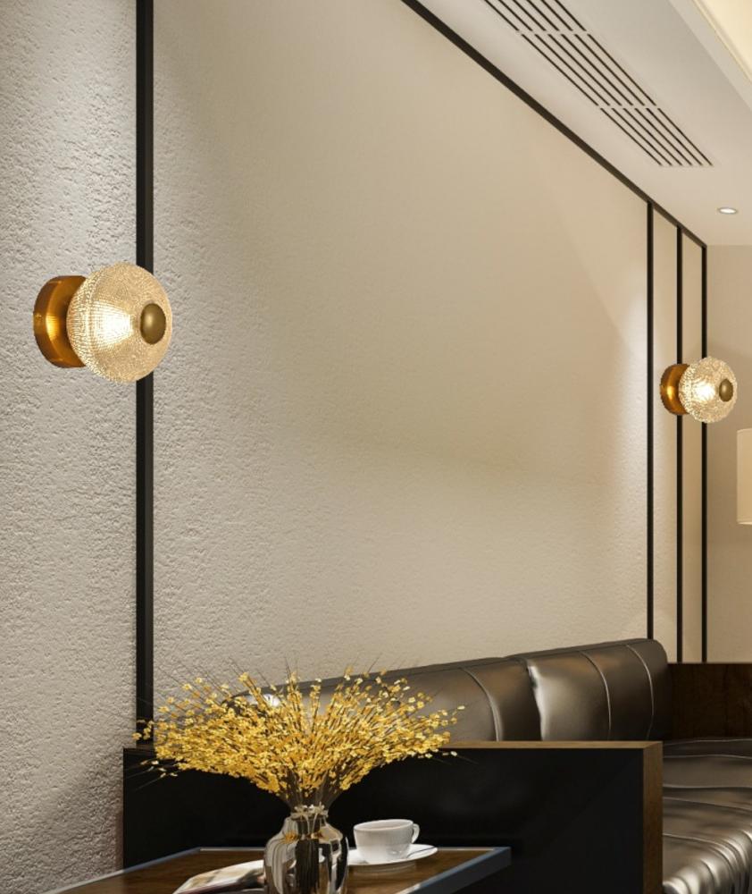 Beyond Lights - Gold Wall Light