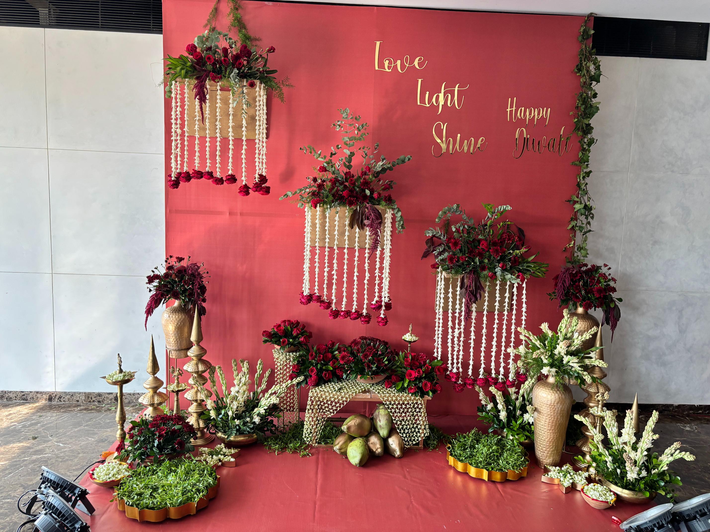 Creatif By Shilpa Sonthalia - Red-floral