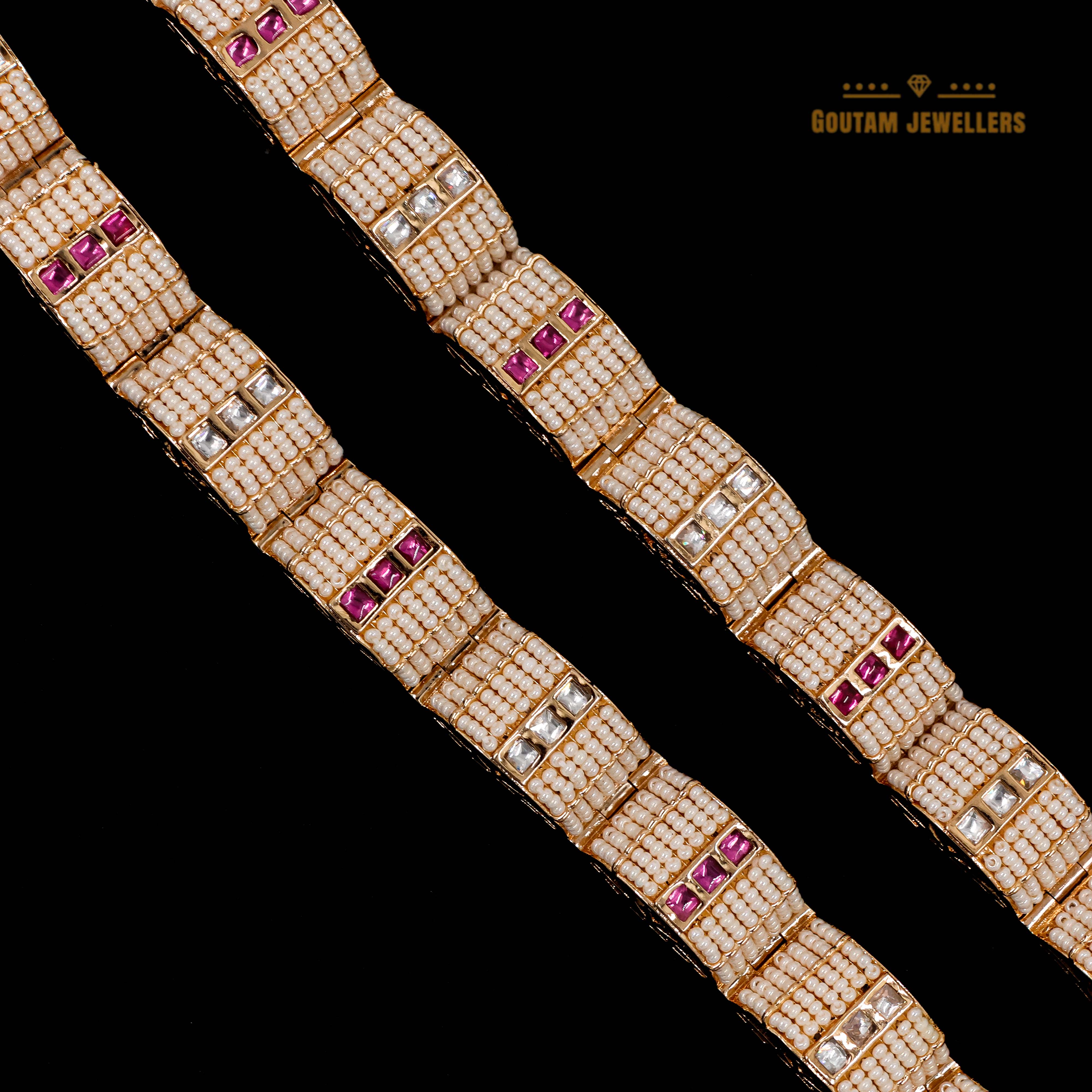 Goutam Jewellers By Ashok Rathod - Moti Ruby With White Kundan Gajra
