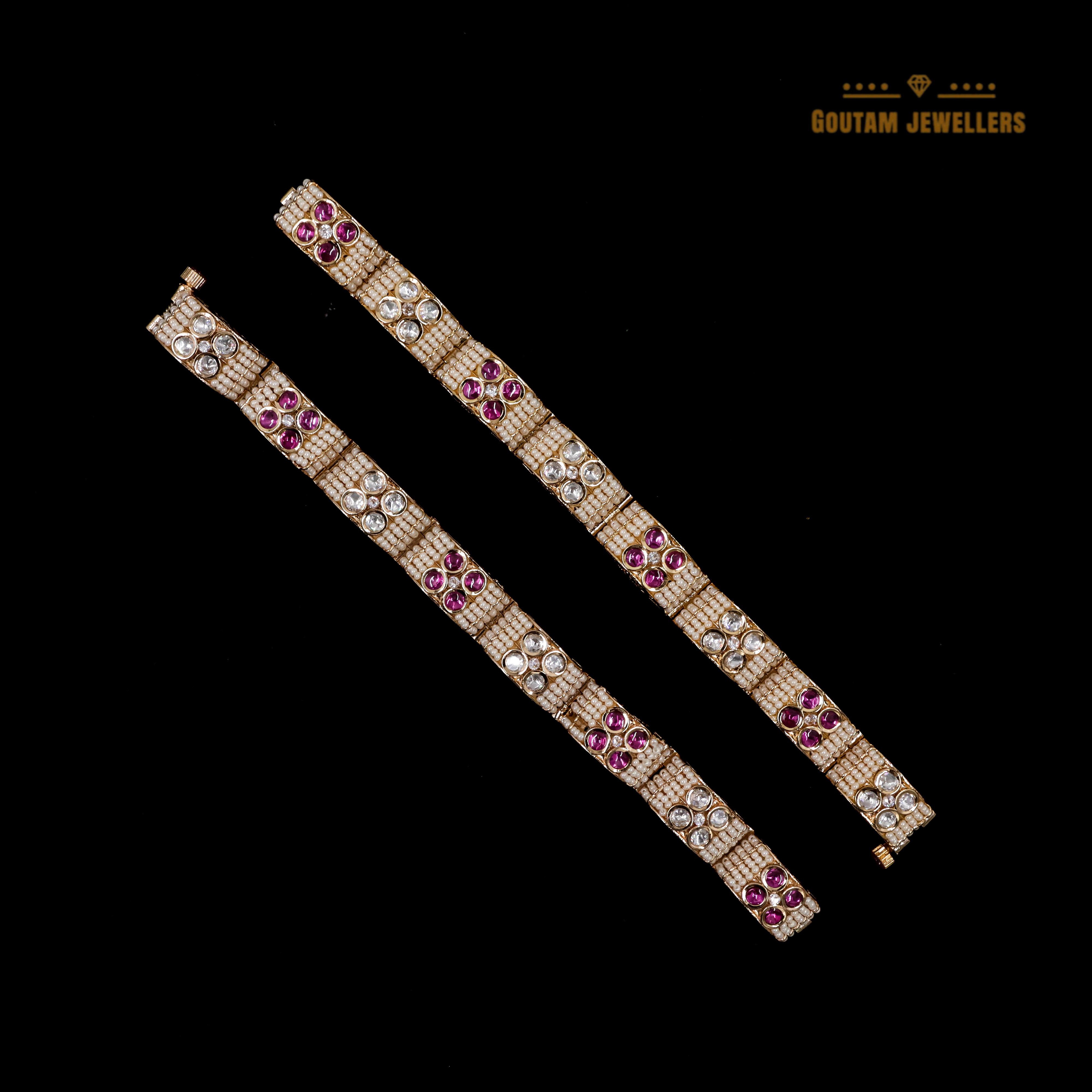Goutam Jewellers By Ashok Rathod - Moti Ruby With White Kundan Gajra