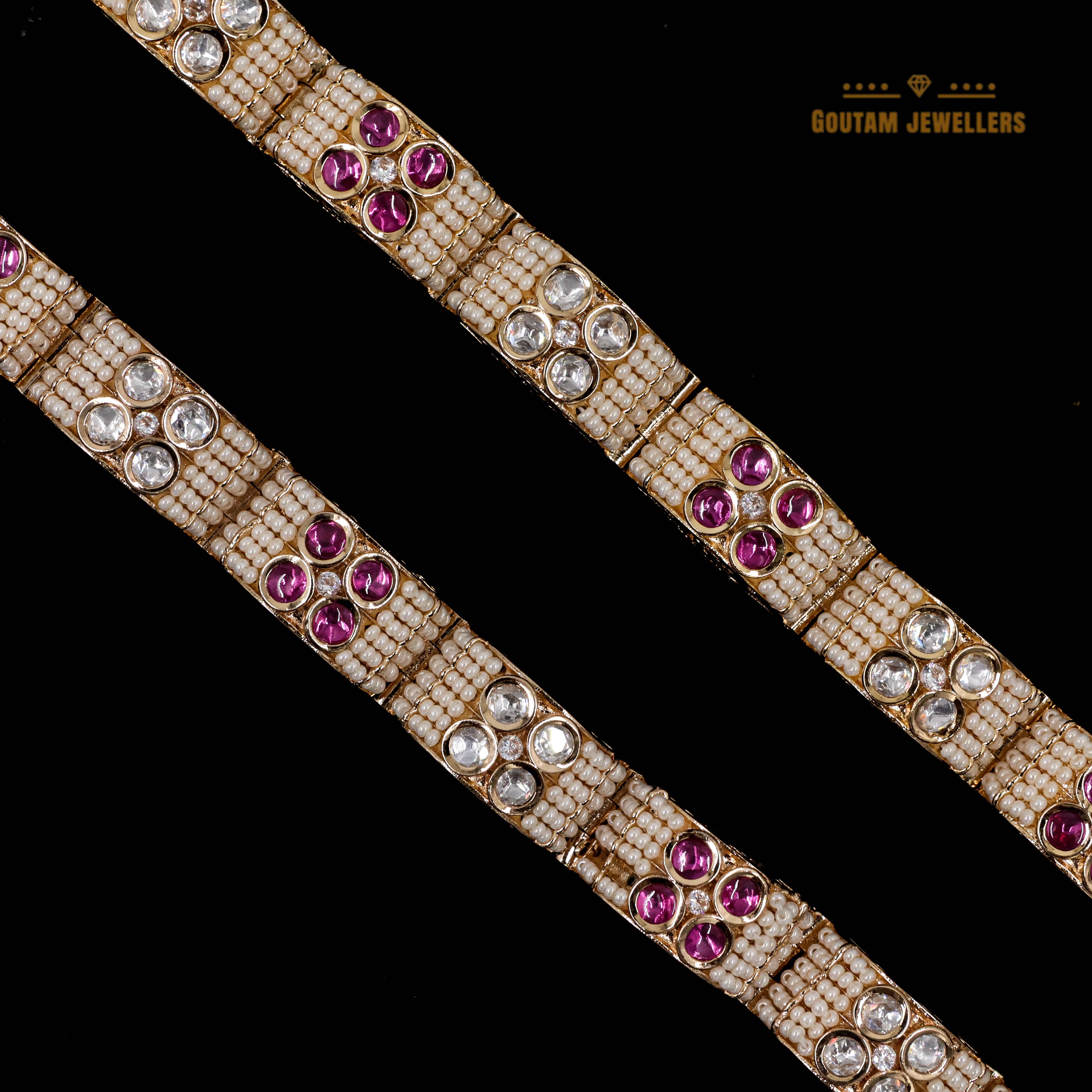 Goutam Jewellers By Ashok Rathod - Moti Ruby With White Kundan Gajra