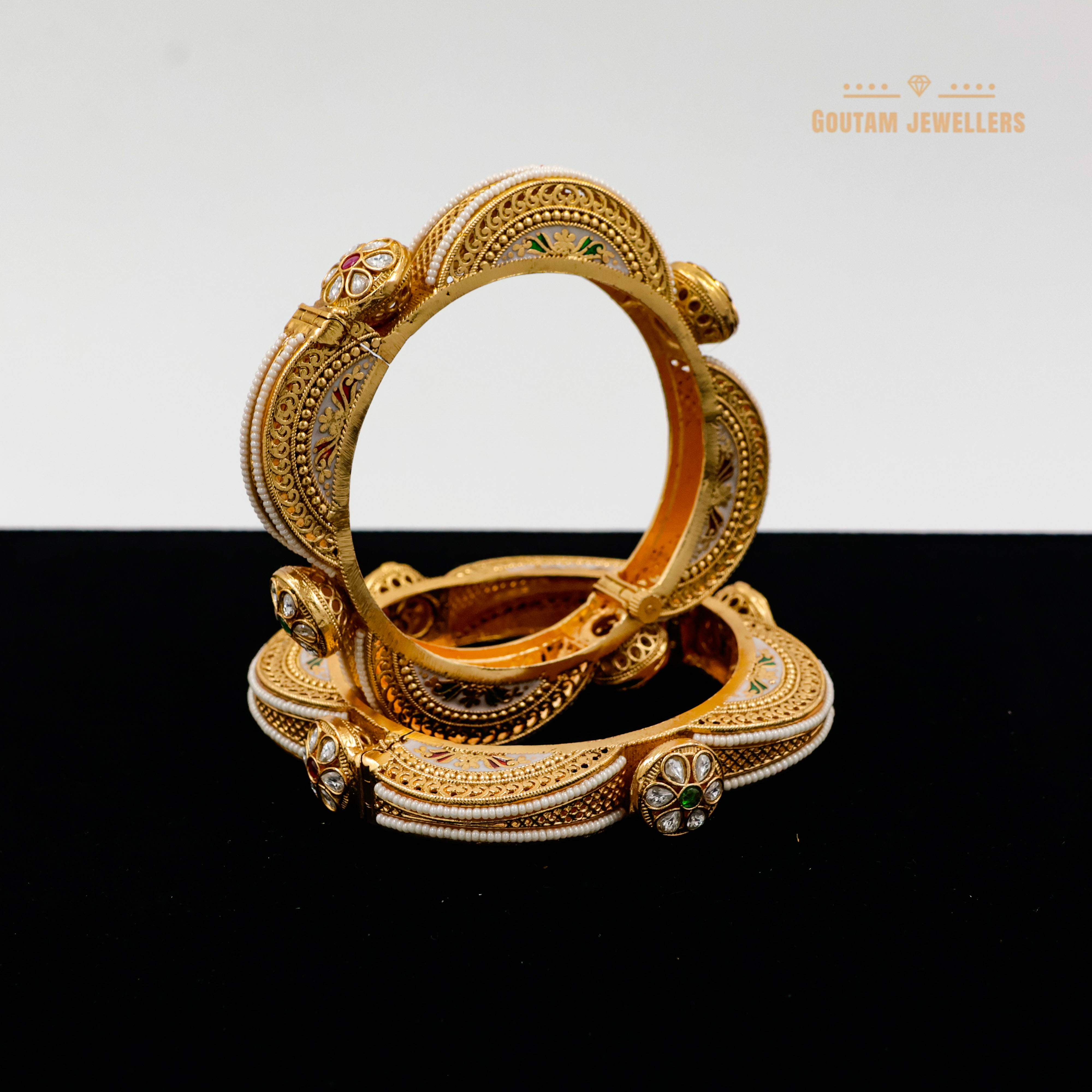 Goutam Jewellers By Ashok Rathod - Rajwadi Square Shape Side Minakri Gokhru Bangles