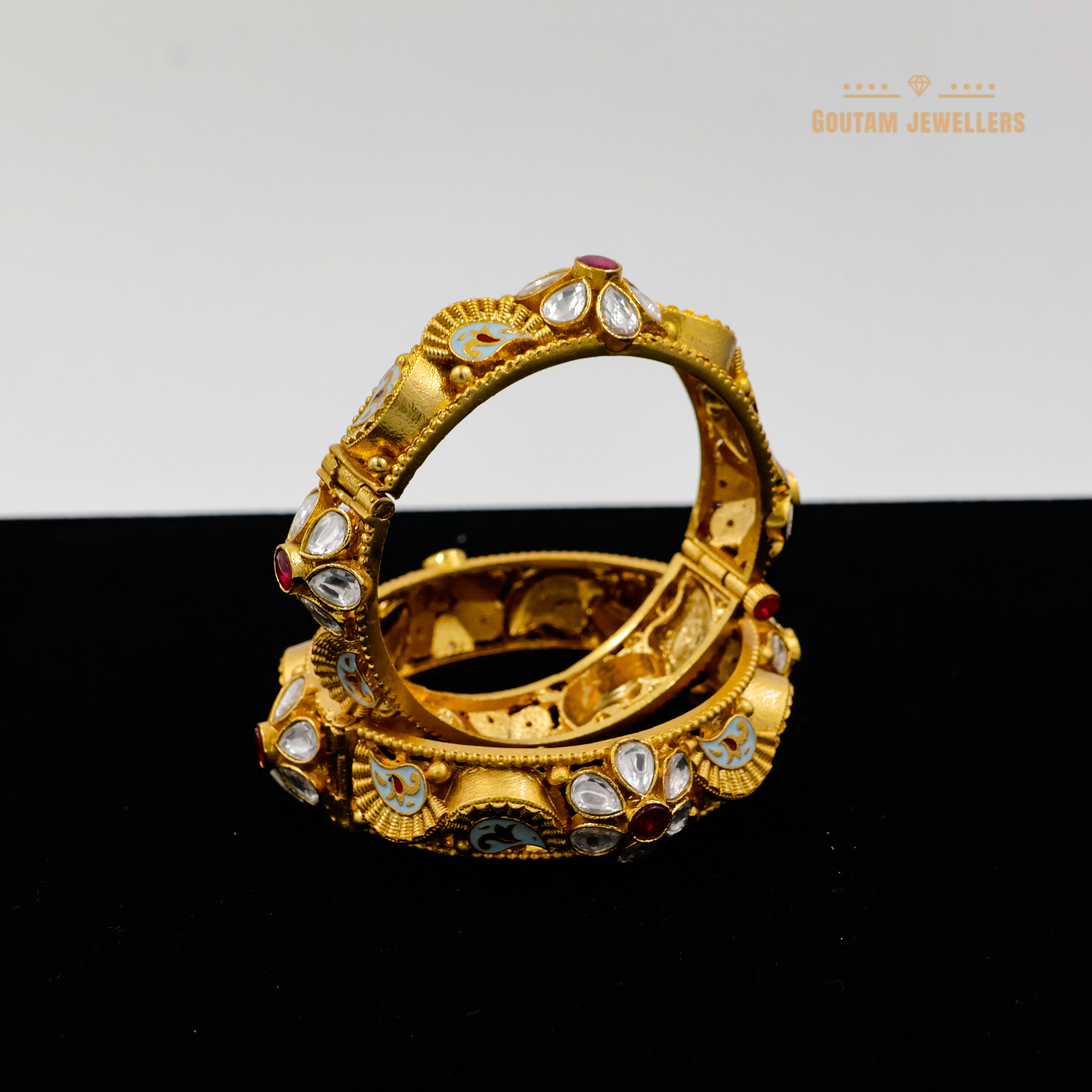 Goutam Jewellers By Ashok Rathod - Airaa Rajwadi Designer Bangles