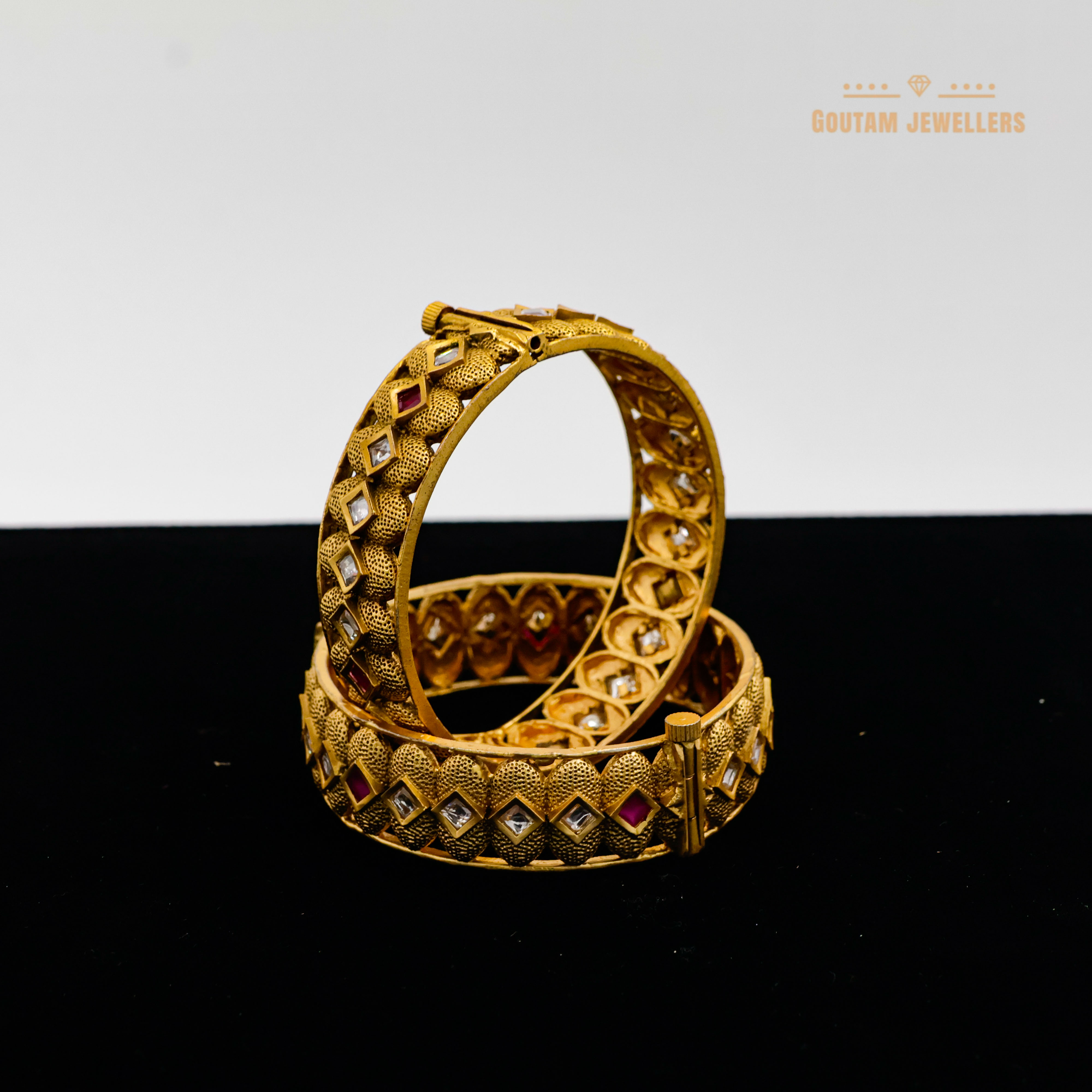 Goutam Jewellers By Ashok Rathod - Single Line Kundan Rajwadi Bangles