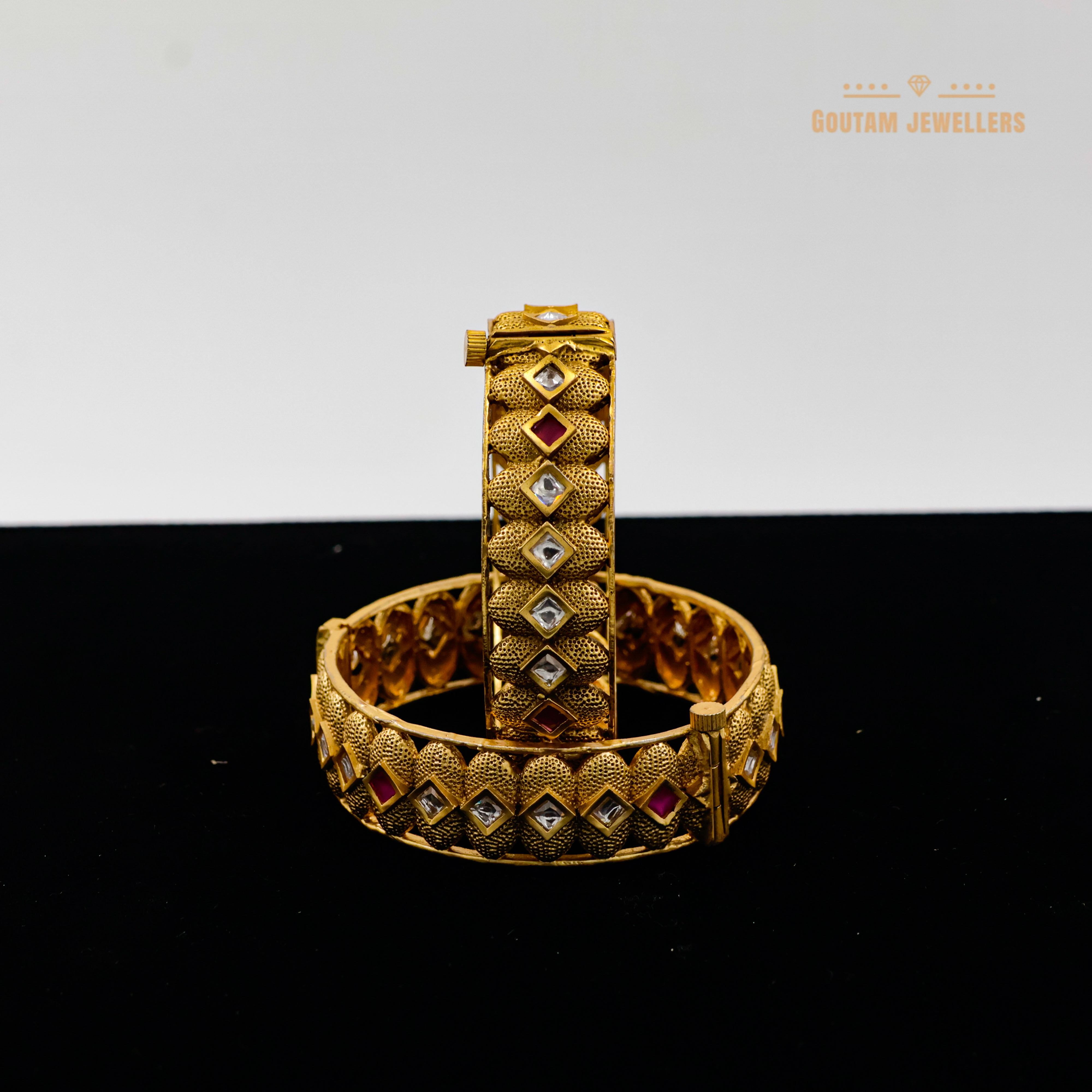 Goutam Jewellers By Ashok Rathod - Single Line Kundan Rajwadi Bangles