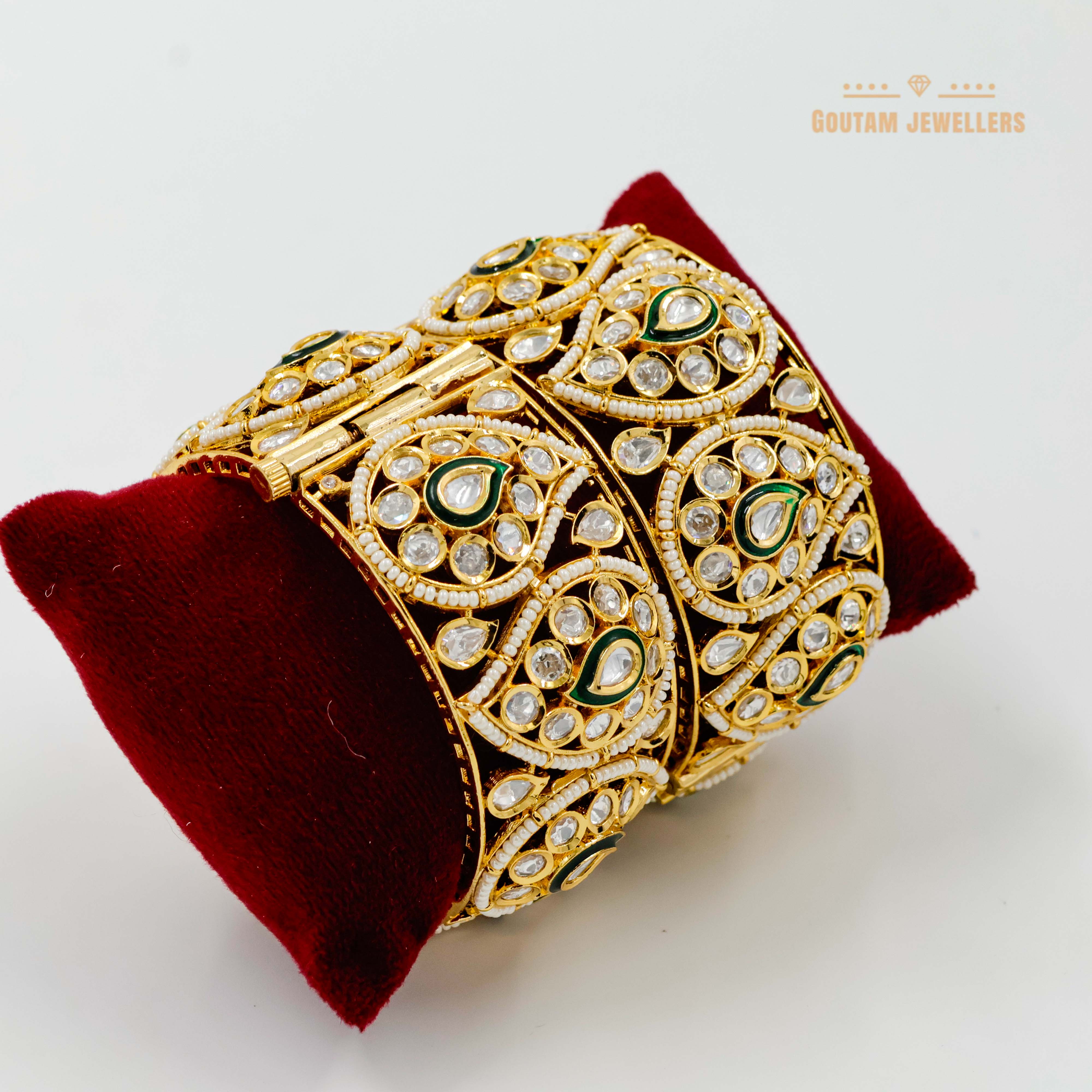 Goutam Jewellers By Ashok Rathod - Designer Tilak shaped Moissanite Kundan Bangles