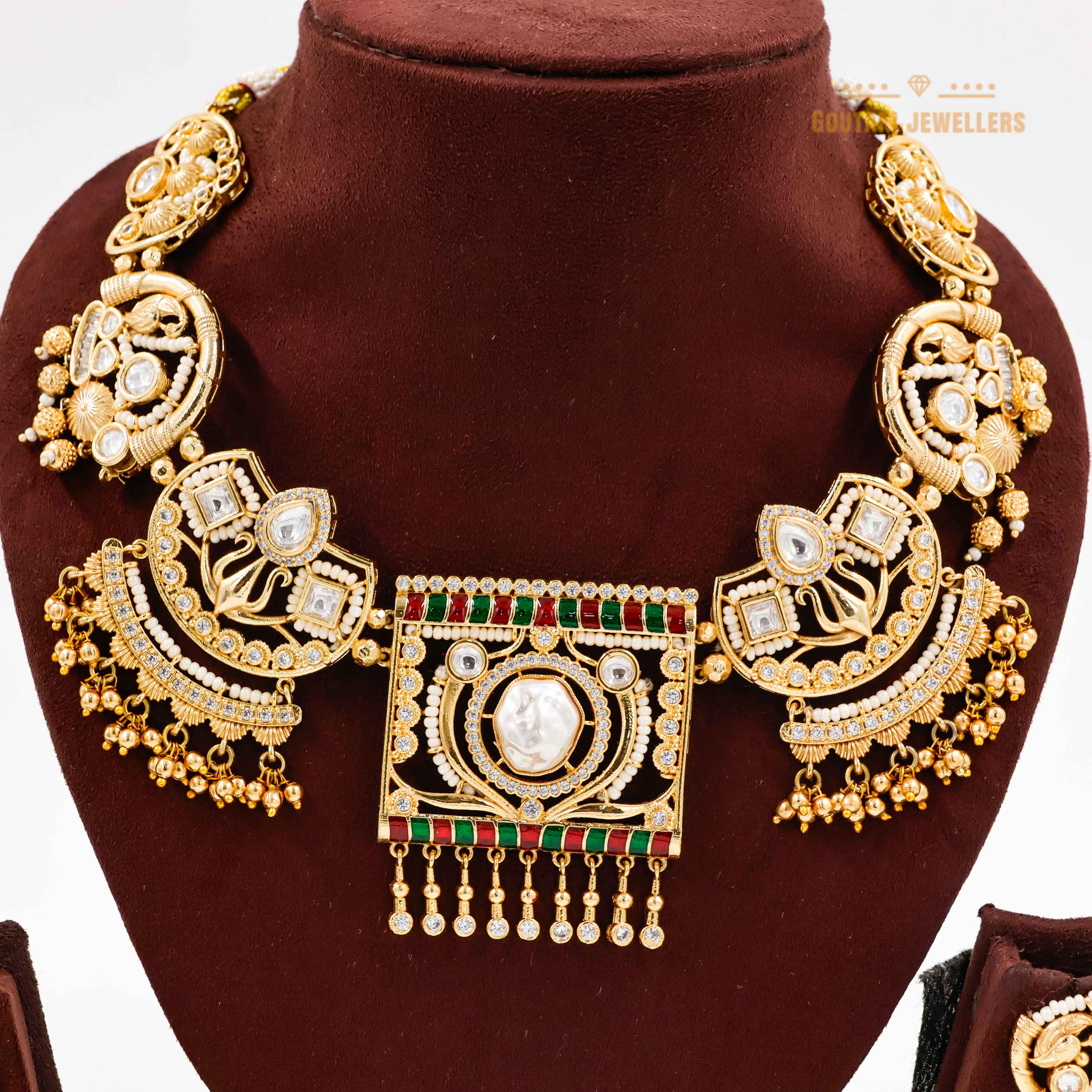 Goutam Jewellers By Ashok Rathod - Designer Set