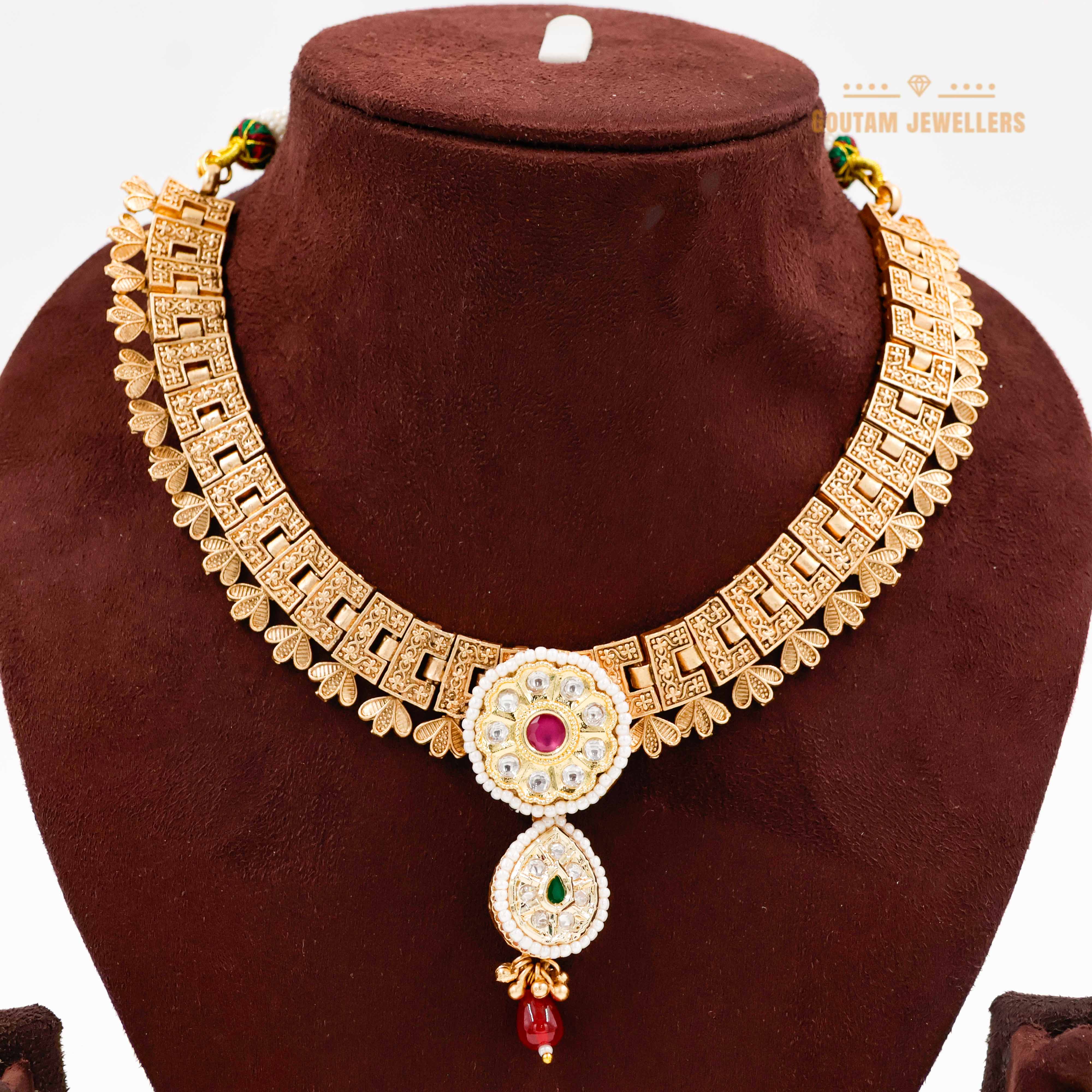 Goutam Jewellers By Ashok Rathod - Simple Rajwadi Set