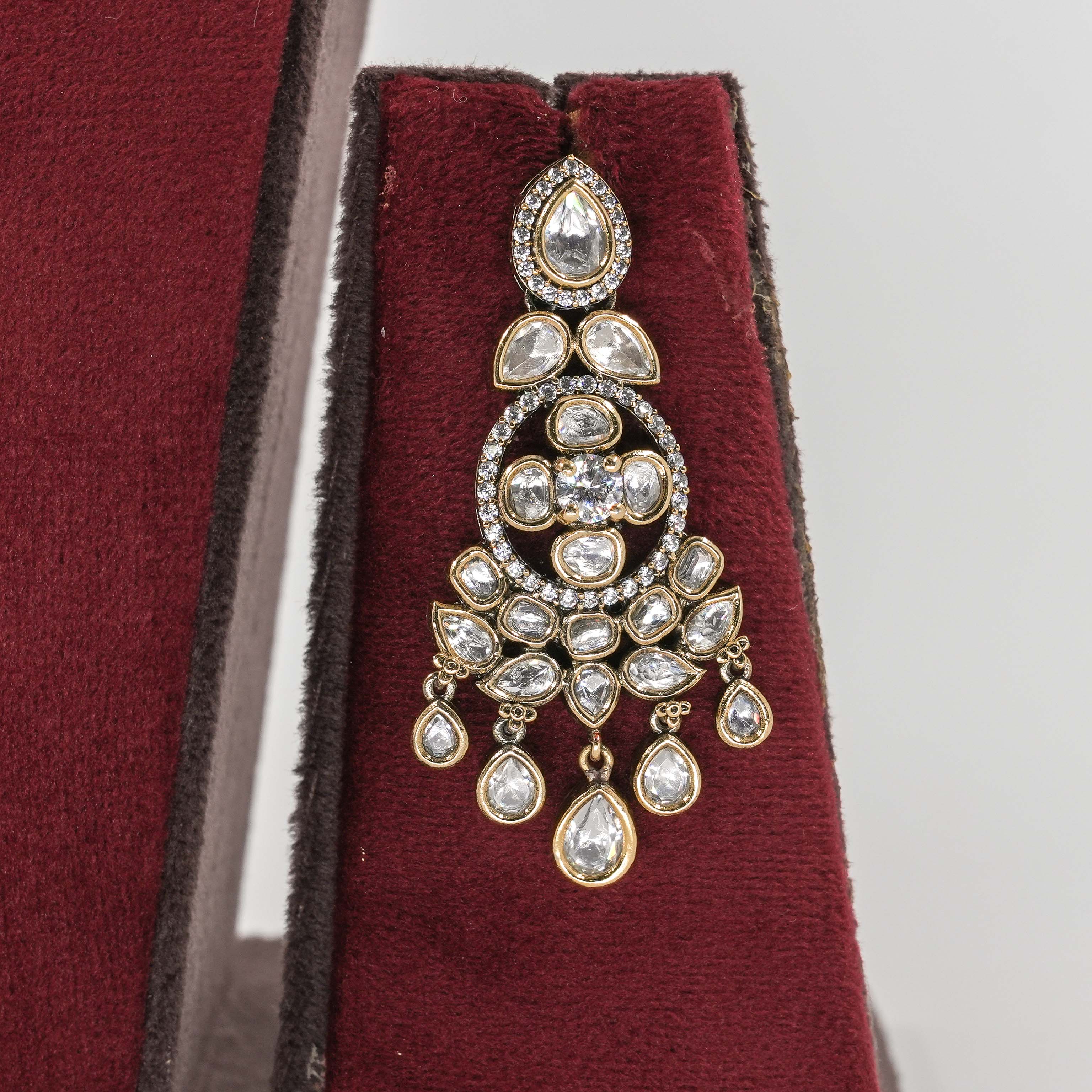 Maharani Victorian Moissanite Kundan Long Har