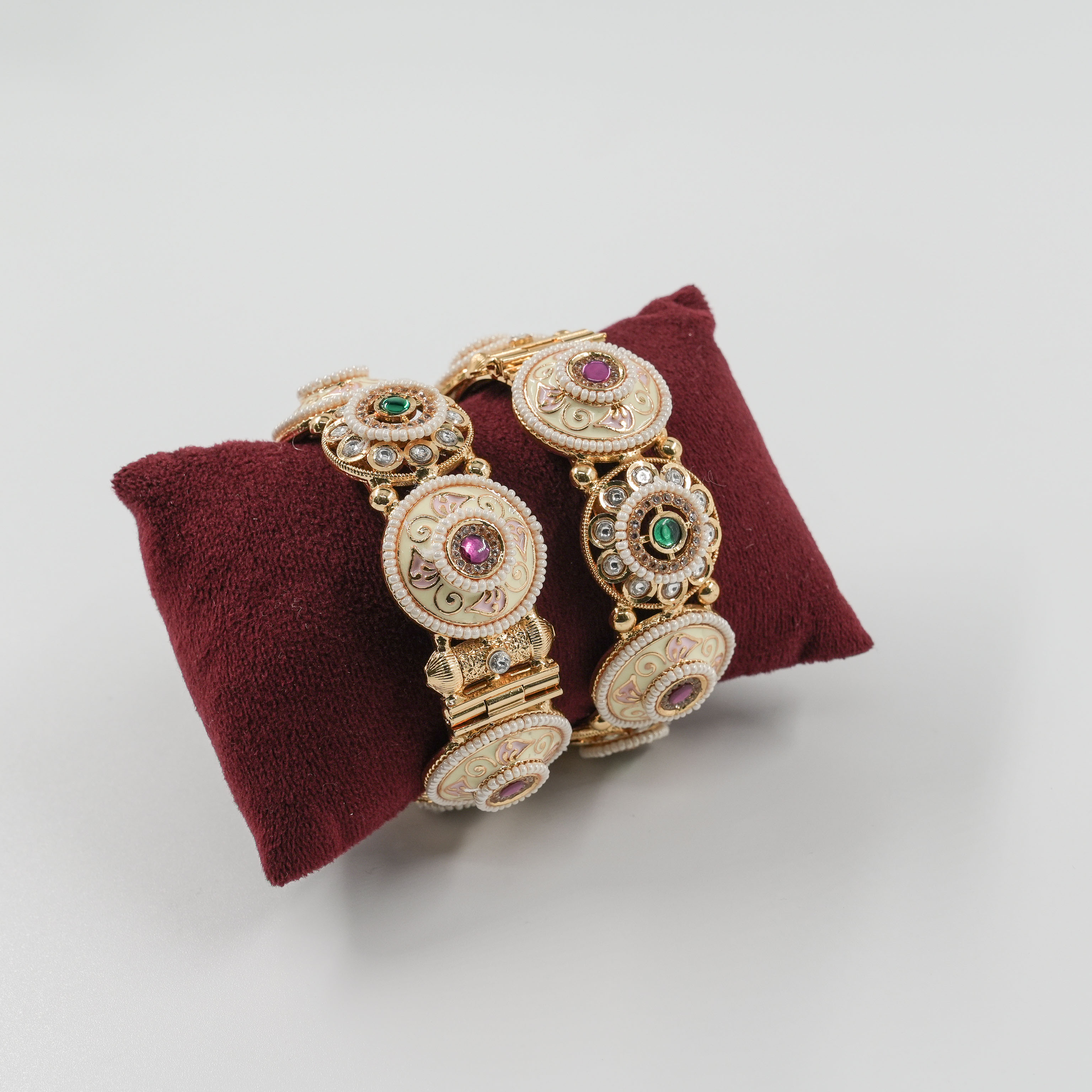 Openable round design Bangle with Rajwadi Meenakari Design