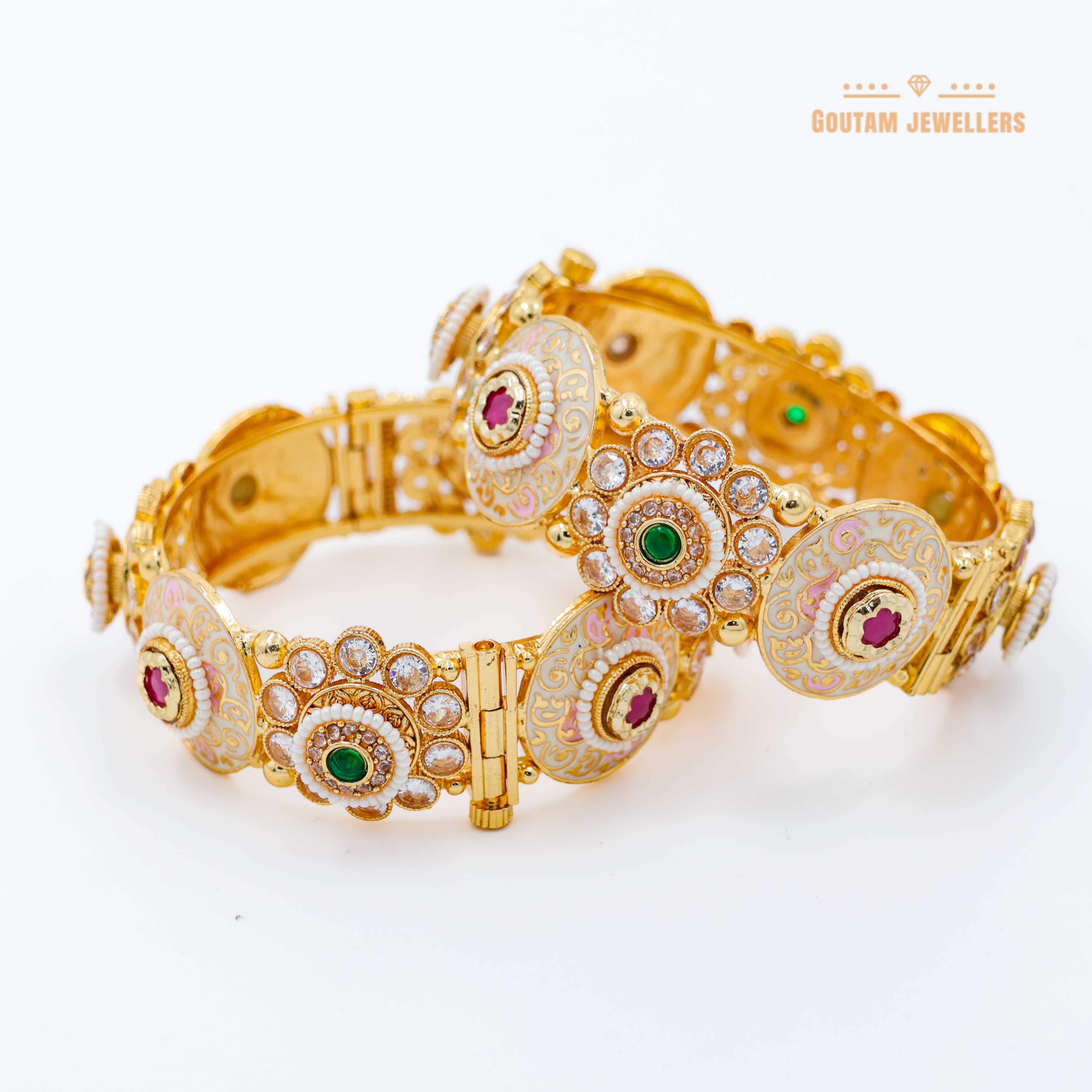 Fancy Round Design Rajwadi Bangles