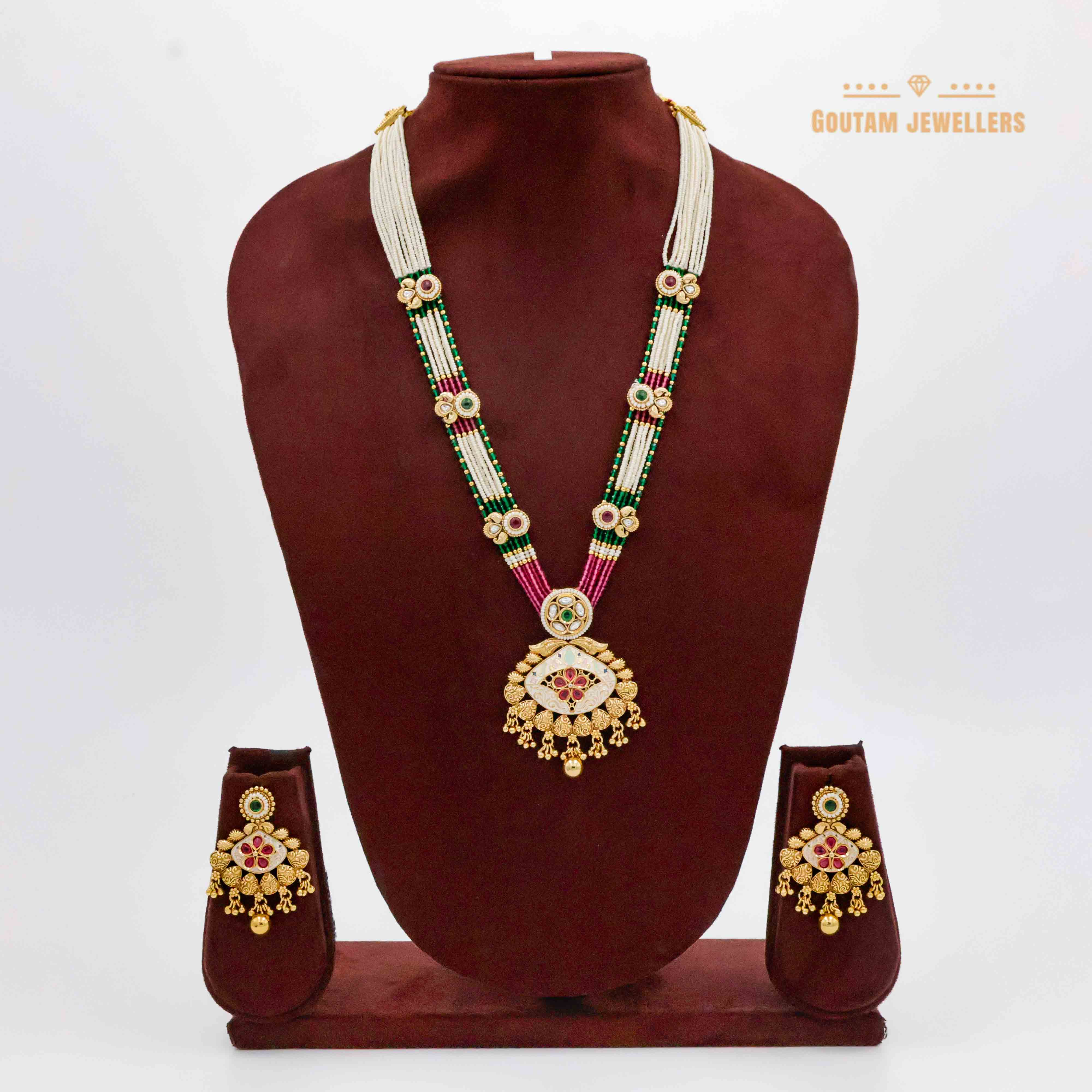 Simple Multi color Antique Rajwadi Mala Set