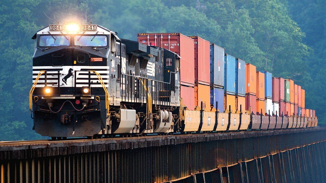 Swift Cargo-Courier Services - Rail Courier Services